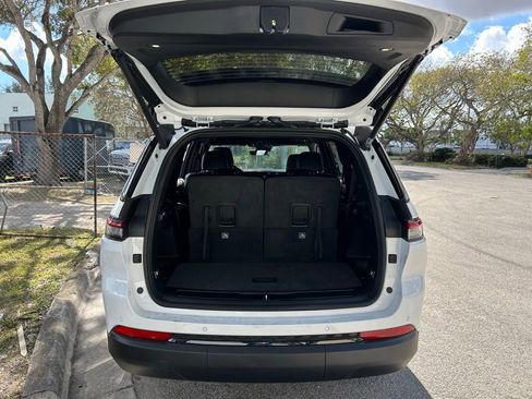 New 2025 Jeep Grand Cherokee L Limited w/ Black Appearance Package image 37