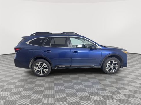 Used 2022 Subaru Outback Limited image 6