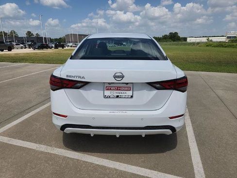 Certified 2025 Nissan Sentra S FWD image 6