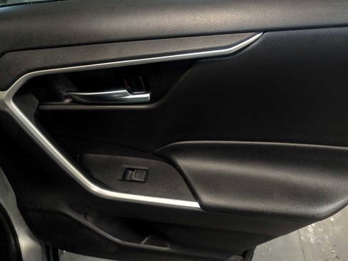 Certified 2022 Toyota RAV4 XLE image 25