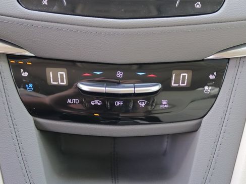 Certified 2023 Cadillac XT5 Premium Luxury FWD image 27