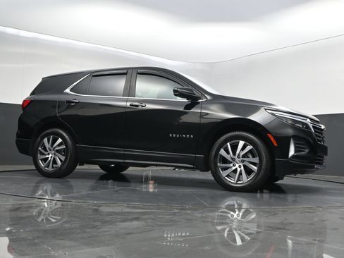 Used 2022 Chevrolet Equinox LT FWD image 42