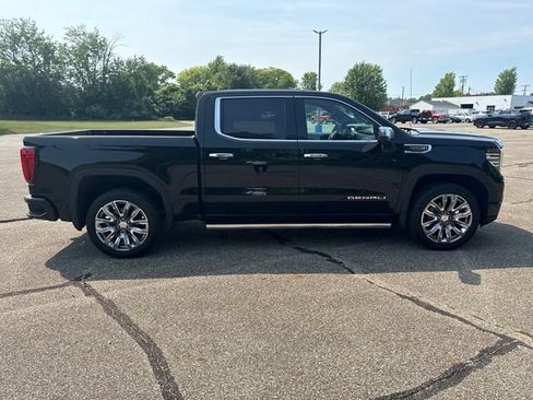 Used 2023 GMC Sierra 1500 Denali w/ Denali Reserve Package AWD/4WD image 6