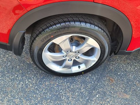 Used 2018 Honda HR-V LX image 13
