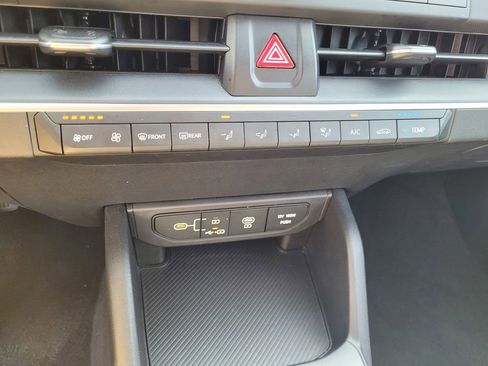 Used 2025 Kia K4 FWD image 19