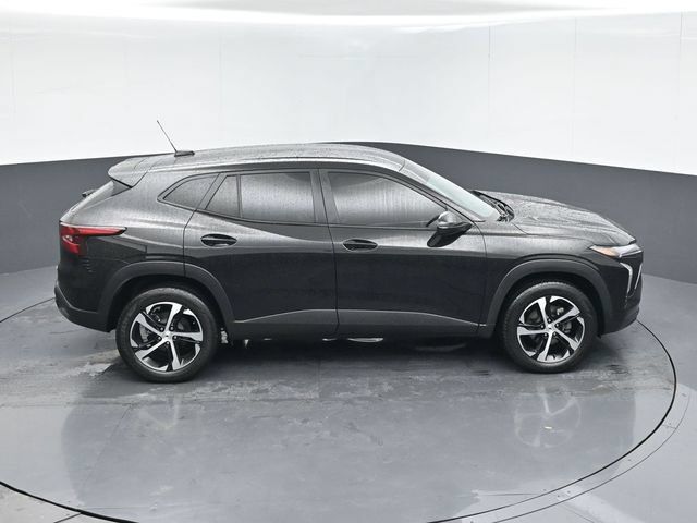 Used 2024 Chevrolet Trax RS w/ Driver Confidence Package FWD image 40