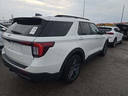 Used 2025 Ford Explorer ST-Line w/ Premium Package