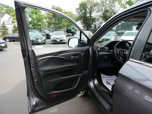 Used 2021 Honda Pilot Special Edition image 15