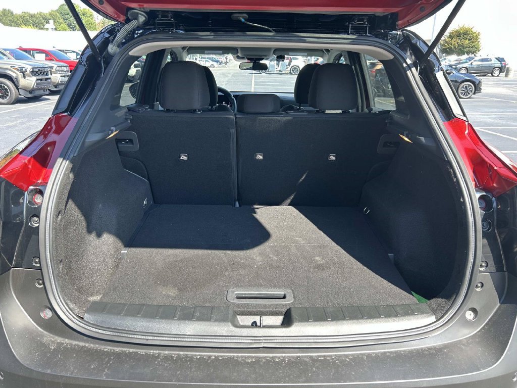 Used 2026 Nissan Kicks SV FWD image 12