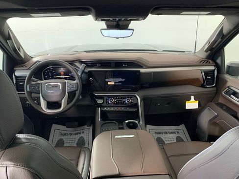 New 2026 GMC Sierra 2500 Denali w/ Denali Reserve Package image 24