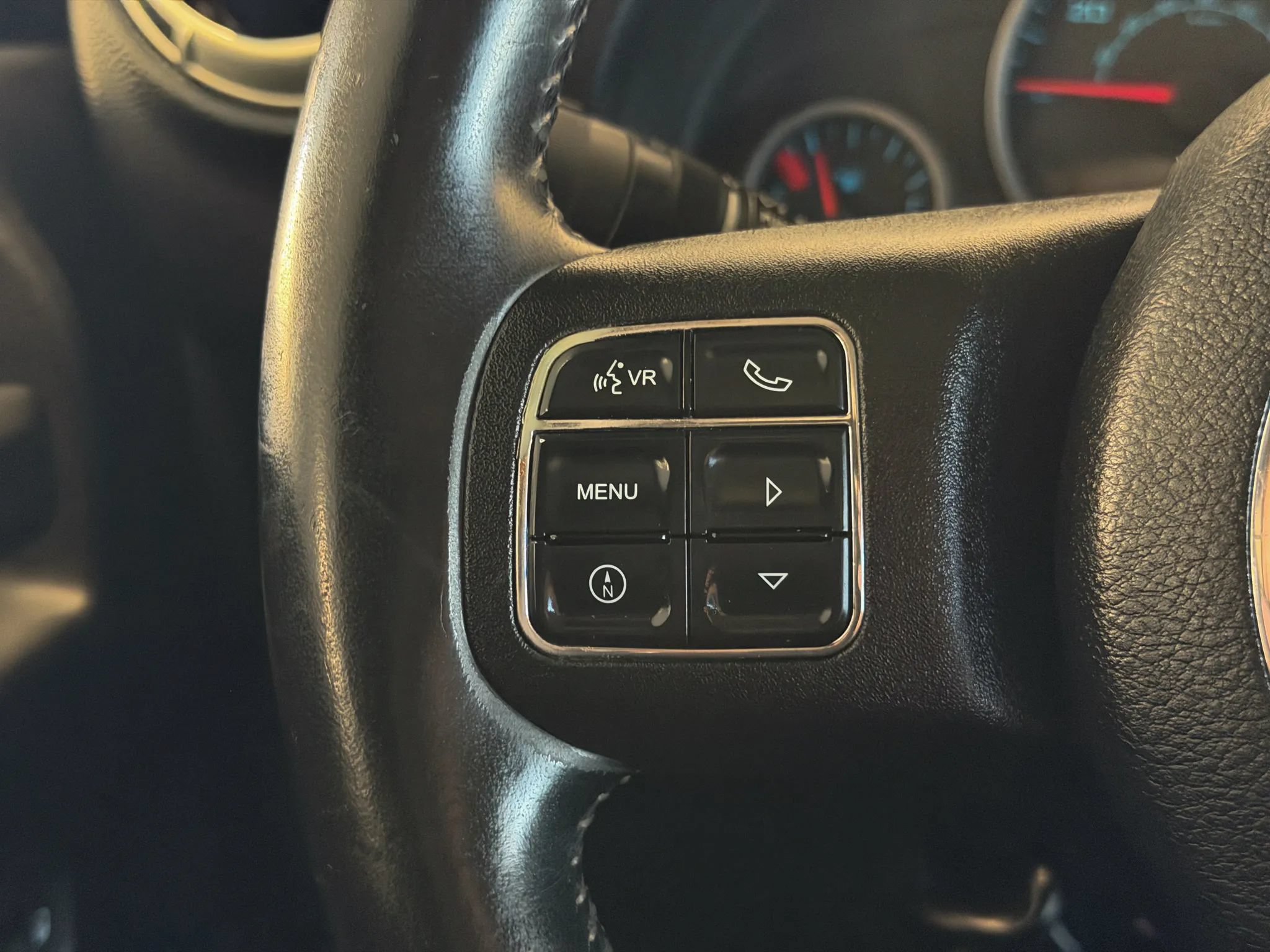 Used 2012 Jeep Wrangler Unlimited Rubicon AWD/4WD image 38
