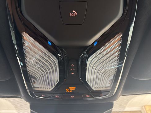 Used 2026 BMW X7 xDrive40i w/ Premium Package AWD/4WD image 26