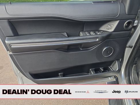 Used 2020 Ford Expedition XLT w/ Equipment Group 202A image 11
