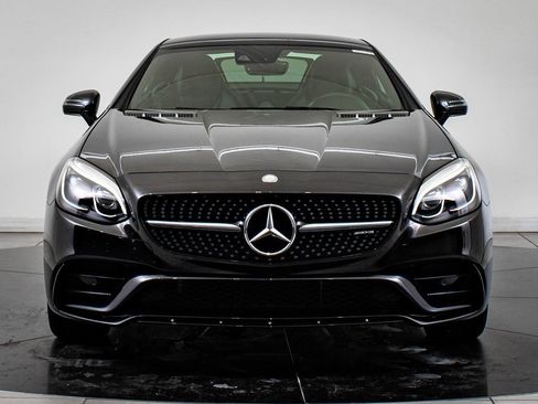 Used 2017 Mercedes-Benz SLC 43 AMG image 3