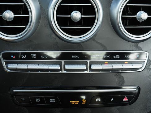 Used 2022 Mercedes-Benz GLC 300 image 15