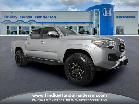 Used 2021 Toyota Tacoma SR5 RWD image 1