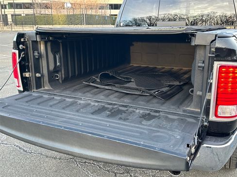 Used 2016 RAM 1500 Limited image 19