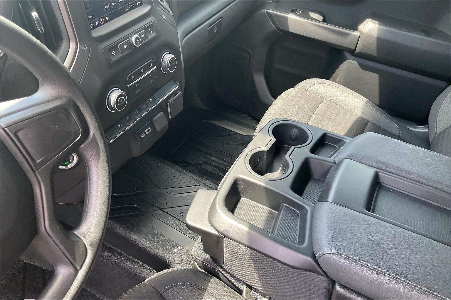 Used 2025 Chevrolet Silverado 1500 Custom w/ LPO, Dark Essentials Package AWD/4WD image 18
