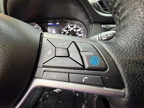 Used 2019 Nissan Rogue SL image 23