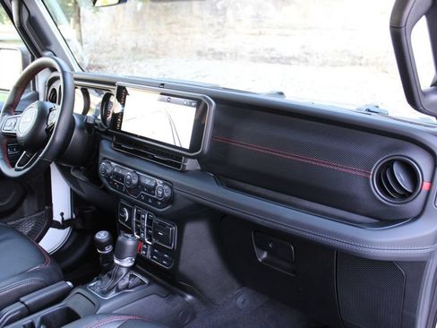 Used 2026 Jeep Wrangler Unlimited Rubicon 392 w/ Quick Order Package 27X Moab AWD/4WD image 24