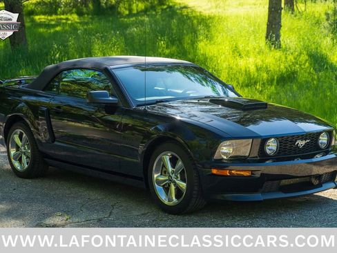 Used 2007 Ford Mustang GT Premium RWD image 3