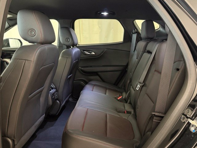 Used 2025 Chevrolet Blazer RS FWD image 23