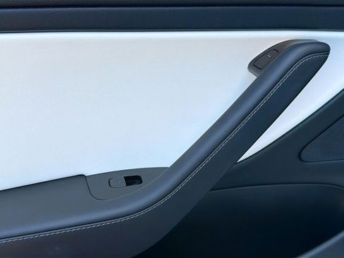 Used 2020 Tesla Model 3 RWD image 23