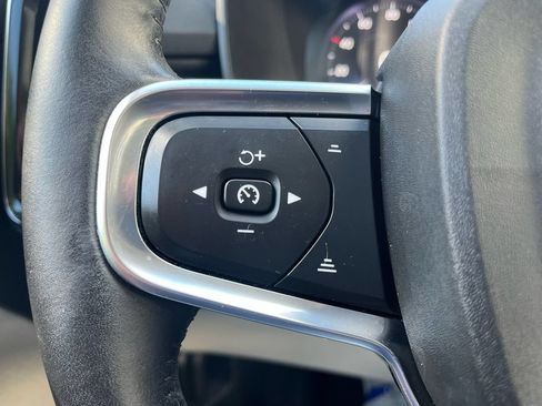 Used 2021 Volvo XC40 T5 Inscription AWD/4WD image 16