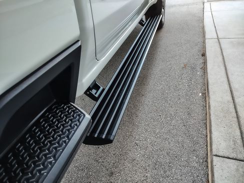 Used 2022 GMC Sierra 3500 AT4 w/ AT4 Preferred Package image 46