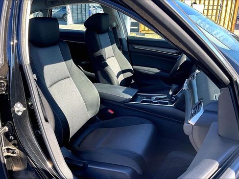 Used 2020 Honda Accord LX image 10