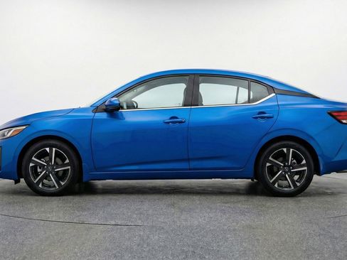 Used 2025 Nissan Sentra SV FWD image 5