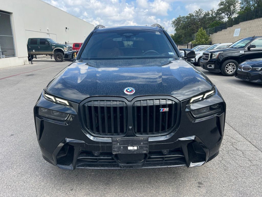 Used 2023 BMW X7 M60i w/ Executive Package AWD/4WD image 3