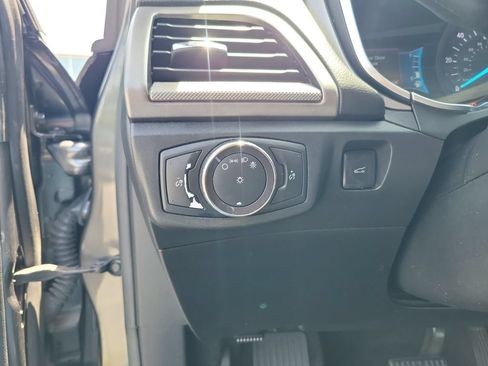 Used 2018 Ford Fusion S FWD image 22