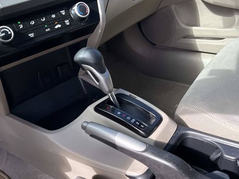 Used 2012 Honda Civic LX image 6