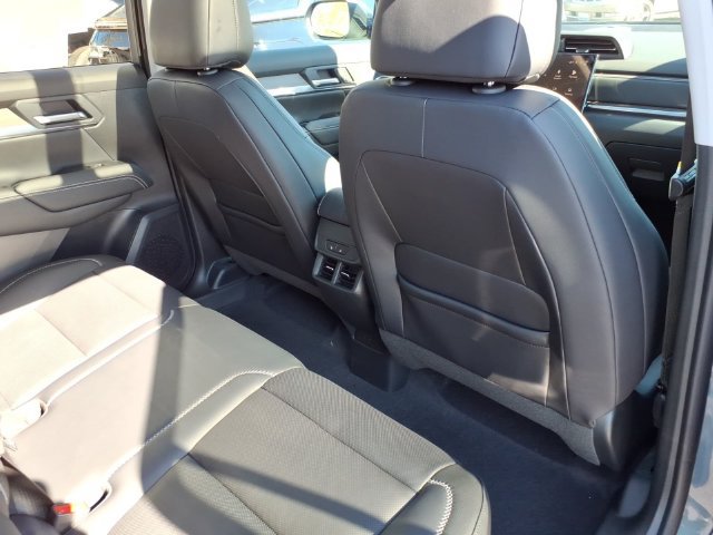 New 2027 GMC Terrain Denali w/ LPO, Floor Liner Package AWD/4WD image 23