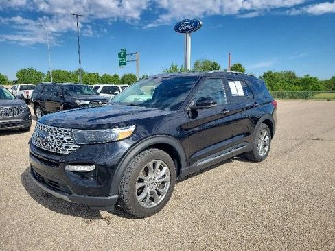 Used 2023 Ford Explorer Limited w/ Equipment Group 301A RWD image 19