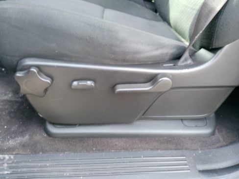 Used 2011 GMC Sierra 2500 SLE w/ SLE Preferred Package image 32