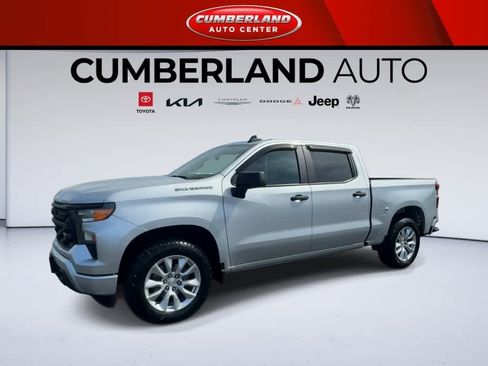 Used 2022 Chevrolet Silverado 1500 Custom AWD/4WD image 4