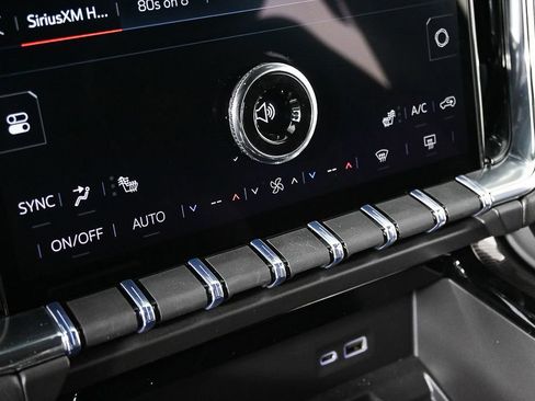 New 2026 GMC Yukon Elevation image 17