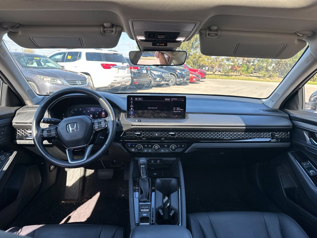Used 2023 Honda Accord Touring image 18