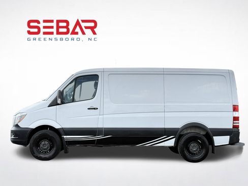Used 2016 Mercedes-Benz Sprinter 2500 image 9