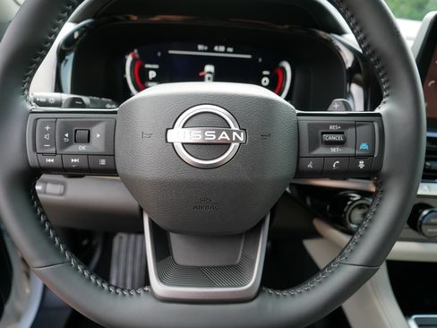 Certified 2026 Nissan Pathfinder SL w/ SL Premium Package AWD/4WD image 25