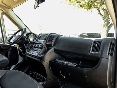 Used 2017 RAM ProMaster 1500 image 9