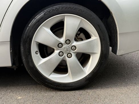 Used 2010 Toyota Prius Five w/ Navigation Pkg FWD image 28