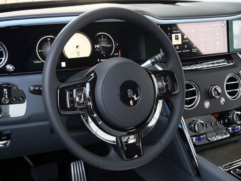 New 2026 Rolls-Royce Cullinan AWD/4WD image 24
