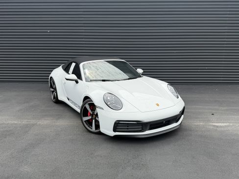 Used 2023 Porsche 911 Carrera 4S AWD/4WD image 6