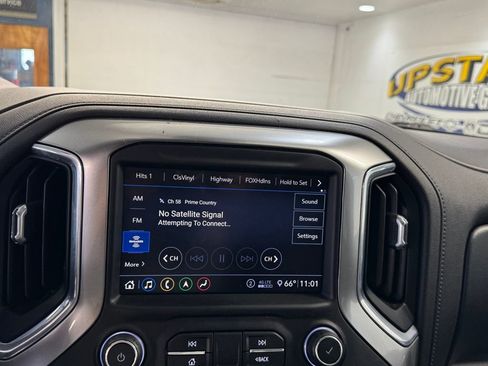 Used 2020 Chevrolet Silverado 2500 LTZ w/ LTZ Premium Package image 27