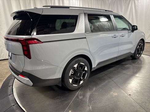 New 2026 Kia Carnival EX FWD image 8