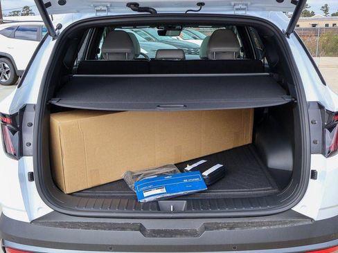 New 2026 Hyundai Tucson Limited image 32