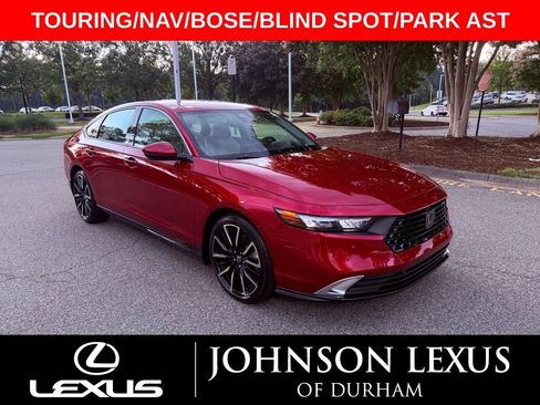 Used 2025 Honda Accord Touring image 1